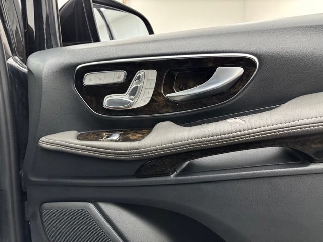 Used 2019 Mercedes-Benz Metris Passenger image 24