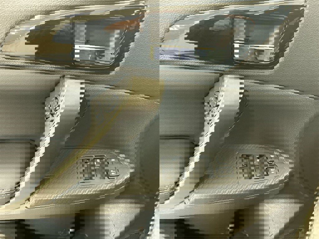 New 2026 Mitsubishi Eclipse Cross Black Edition image 13