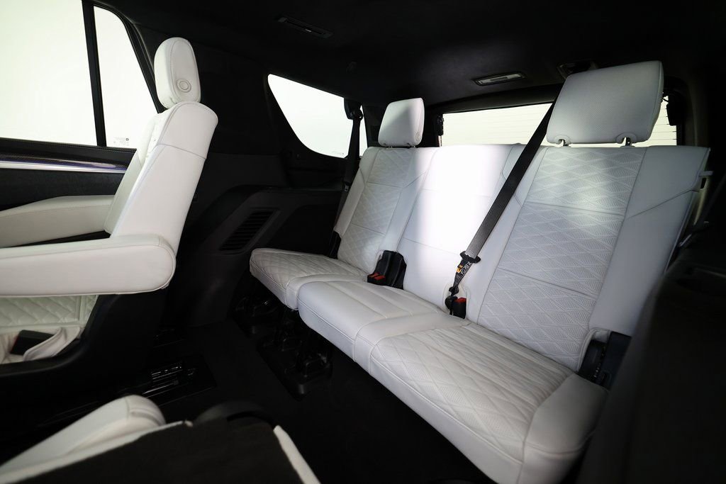 Used 2026 Cadillac Escalade V image 15