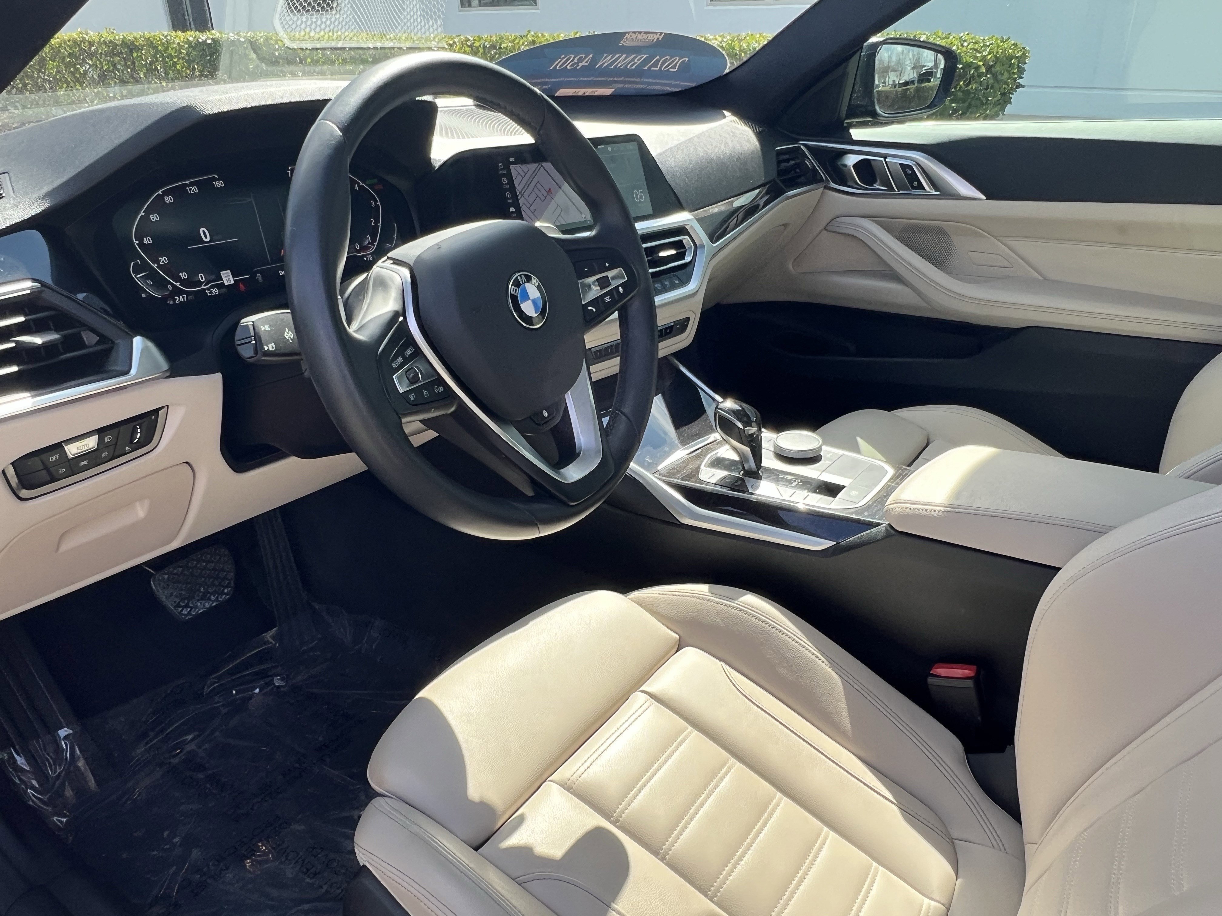 Used 2021 BMW 430i Coupe w/ Premium Package image 17