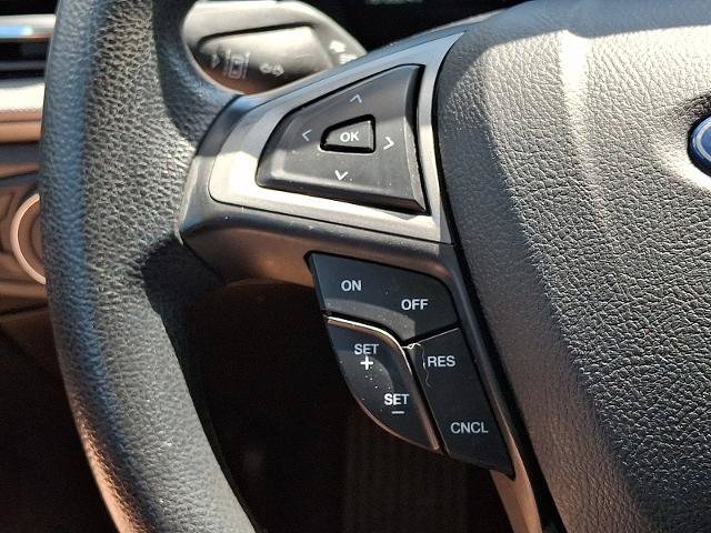 Certified 2020 Ford Fusion SE FWD image 20