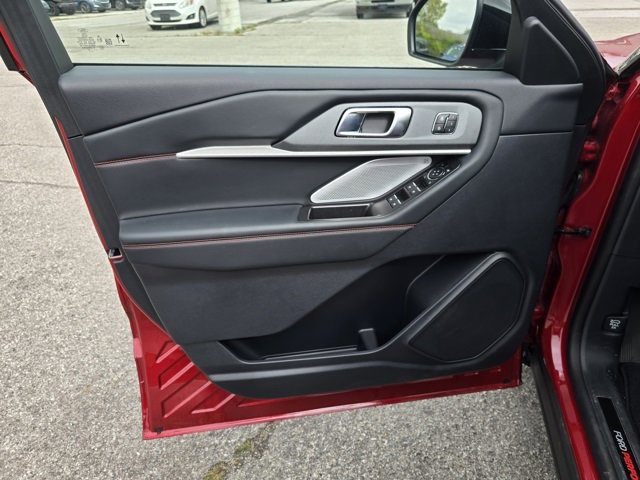 Used 2025 Ford Explorer ST w/ Sun And Sound Package image 9