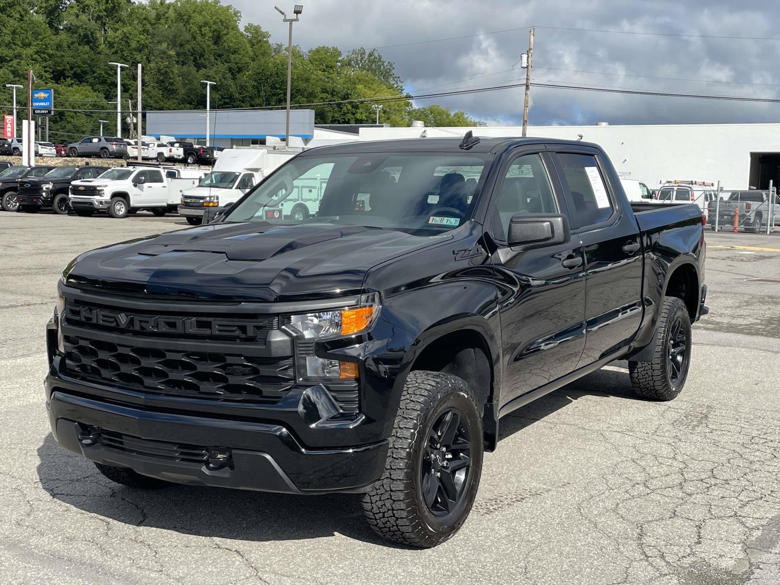 Certified 2025 Chevrolet Silverado 1500 Custom Trail Boss w/ Midnight Edition AWD/4WD image 7