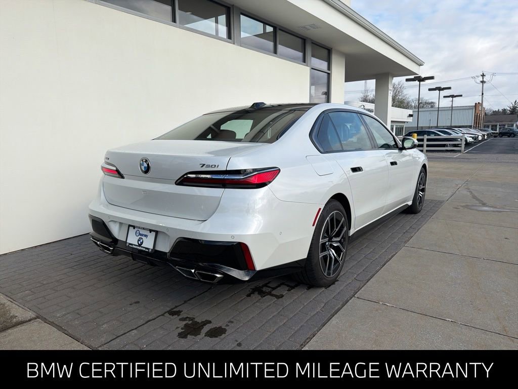 Certified 2024 BMW 760i xDrive w/ Executive Package AWD/4WD image 5