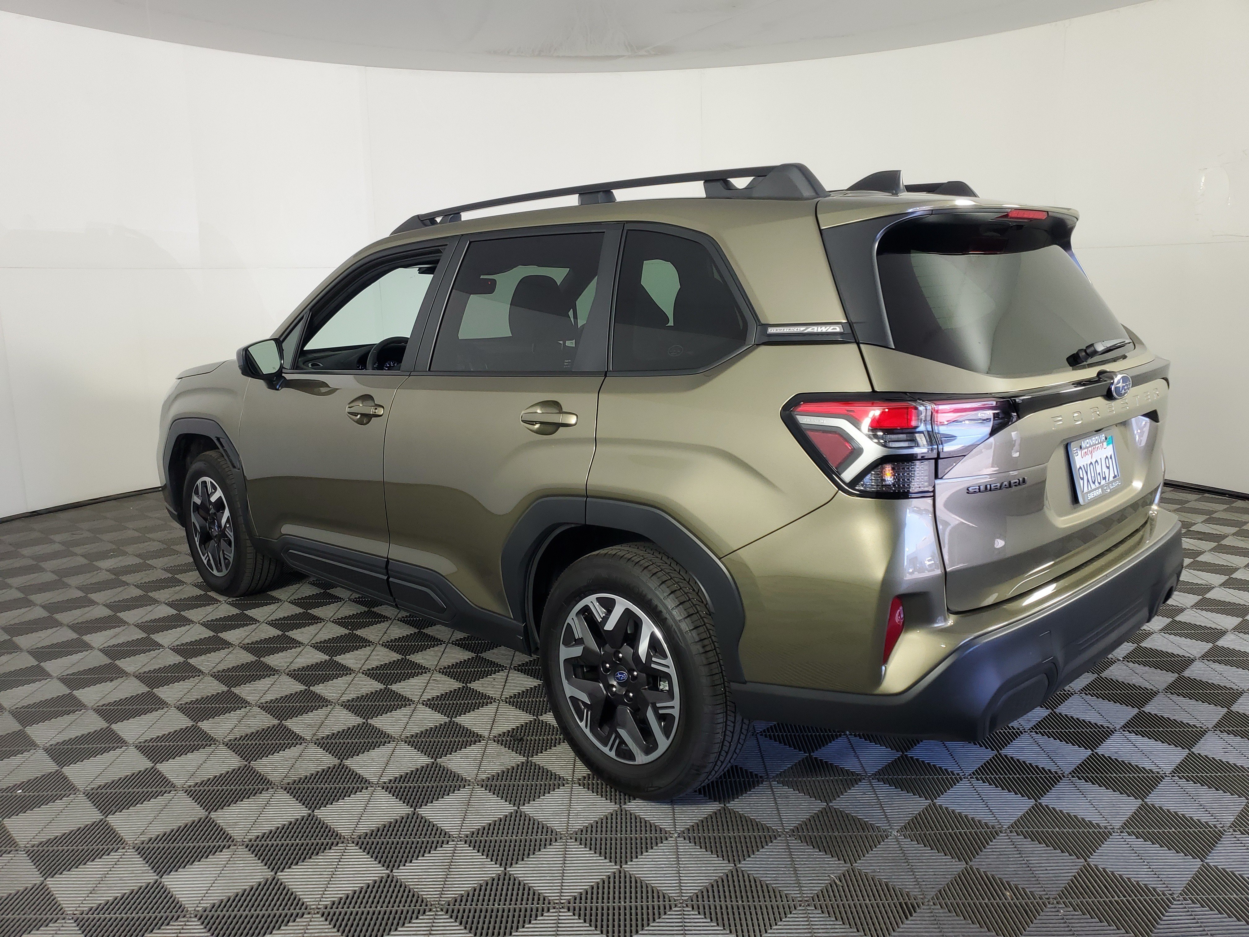 Used 2026 Subaru Forester Premium AWD/4WD image 6
