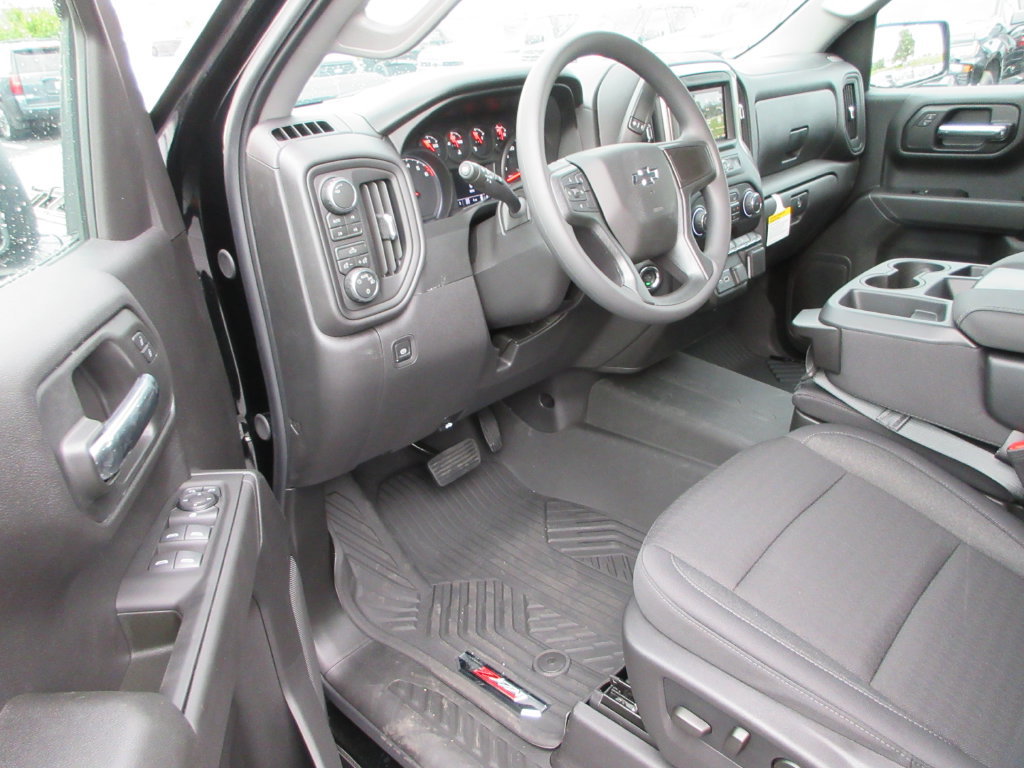 New 2026 Chevrolet Silverado 1500 Custom Trail Boss w/ LPO, Dark Essentials Package AWD/4WD image 15