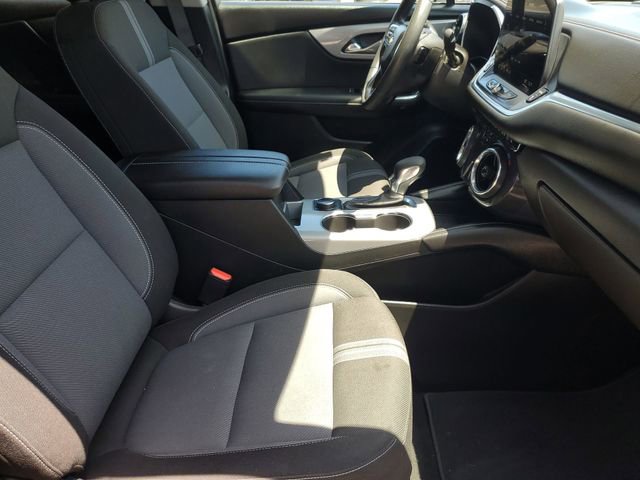 Used 2025 Chevrolet Blazer LT AWD/4WD image 24