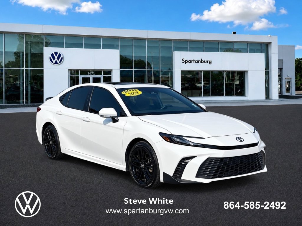 Used 2025 Toyota Camry SE w/ Multimedia Upgrade Package