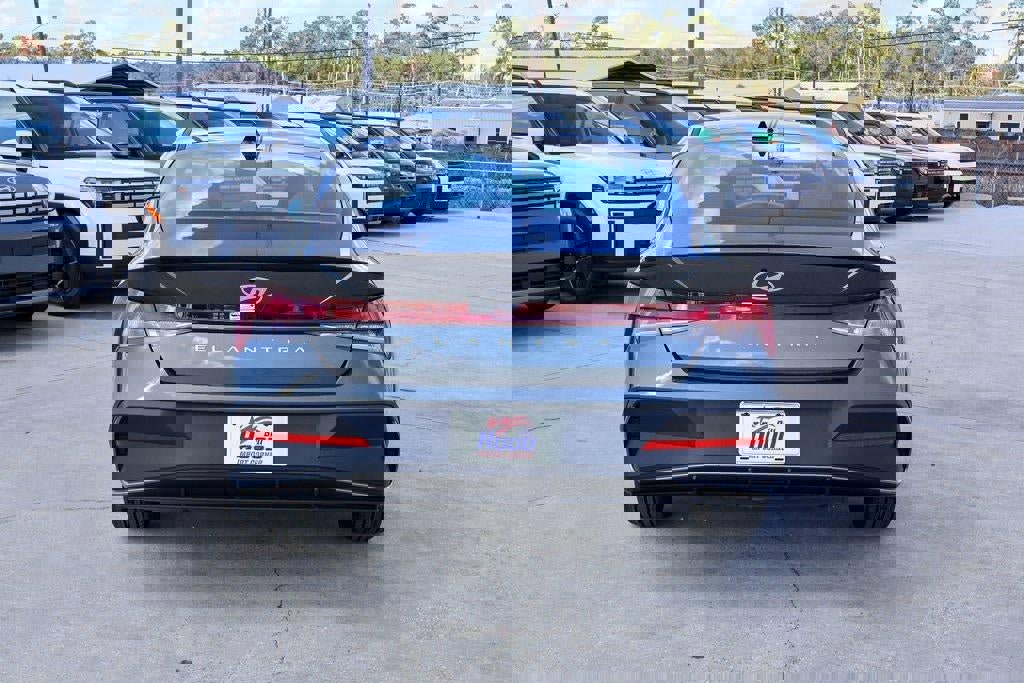 New 2026 Hyundai Elantra Sport image 22