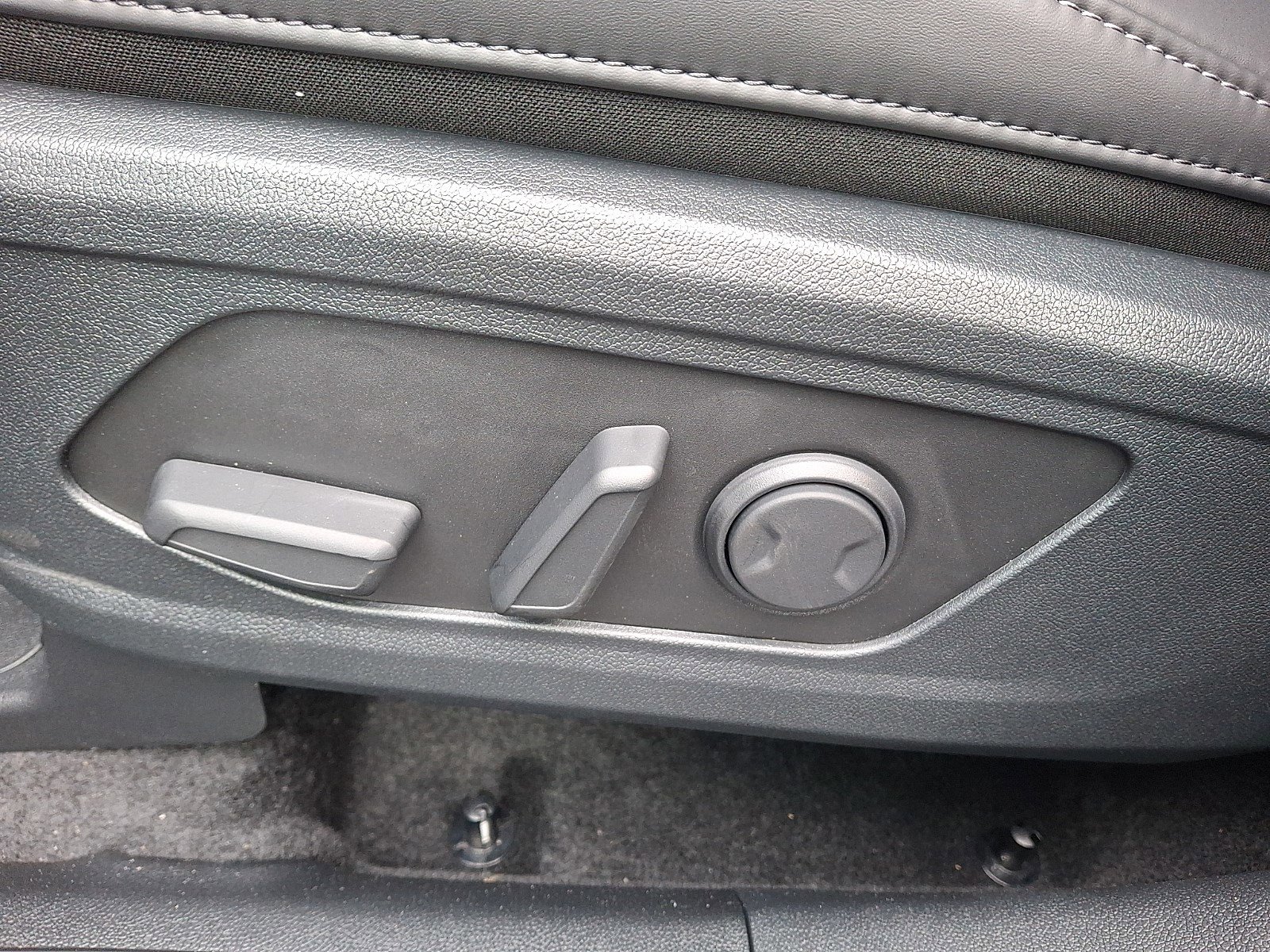 New 2025 Kia Sorento EX w/ EX Panoramic Sunroof Package image 7