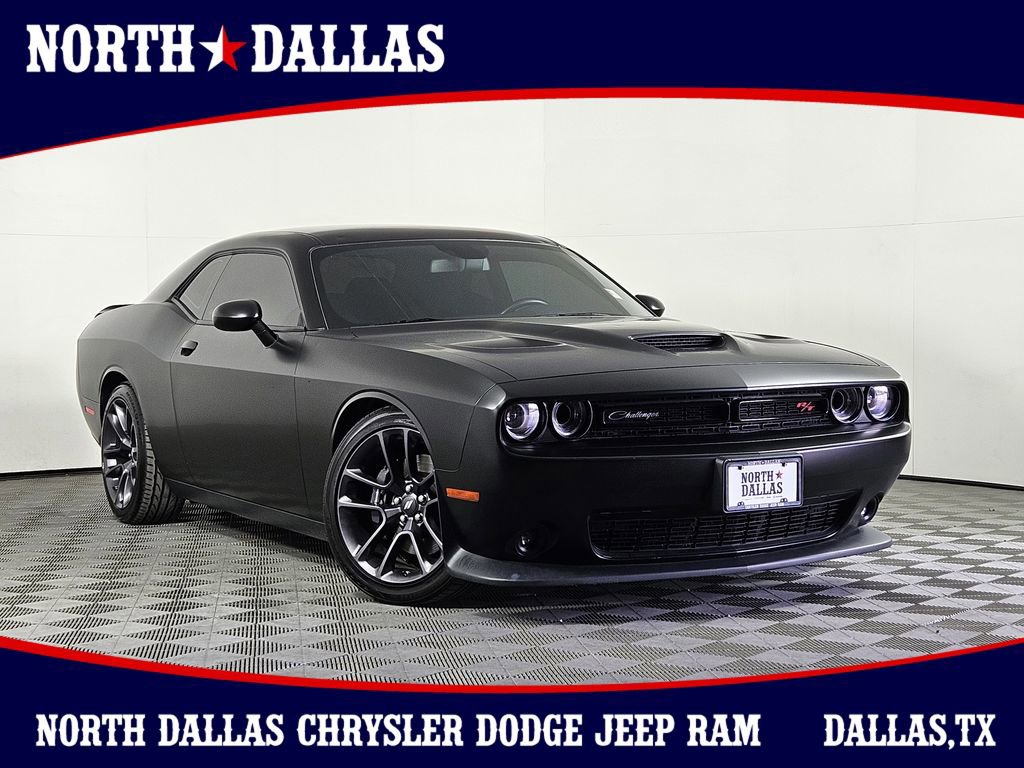 Used 2023 Dodge Challenger R/T Scat Pack RWD image 1