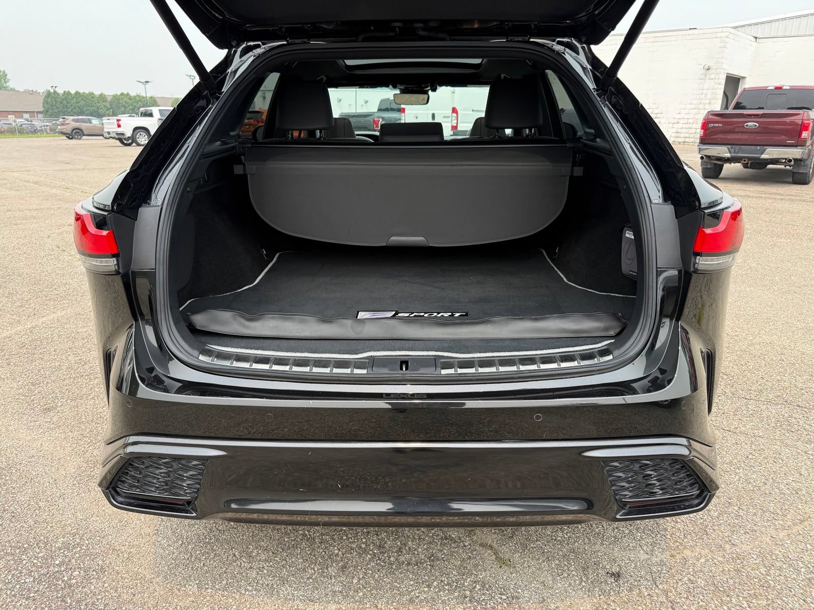 Used 2023 Lexus RX 500h F Sport w/ Accessory Package (Z1) AWD/4WD image 46