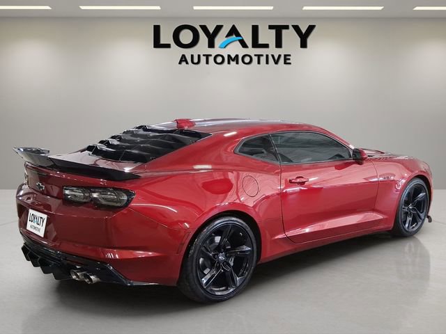 Used 2022 Chevrolet Camaro LT w/ RS Package image 5