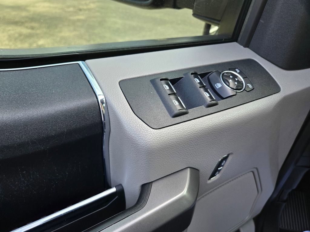 Used 2019 Ford F250 XLT w/ XLT Value Package image 32