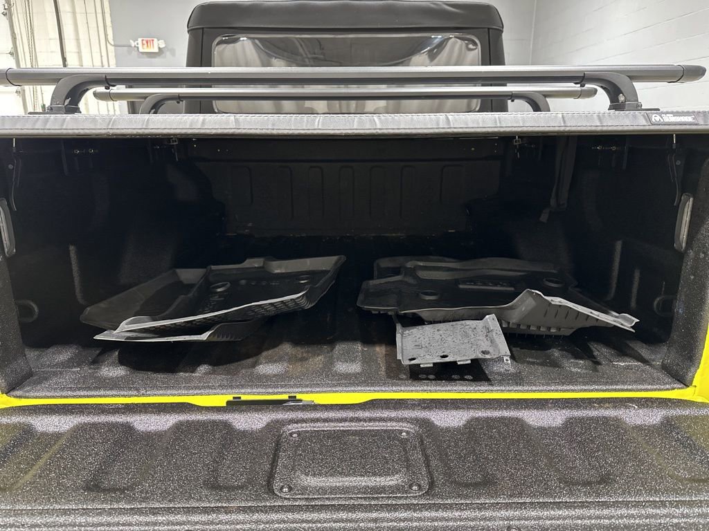 Used 2023 Jeep Gladiator Willys image 15