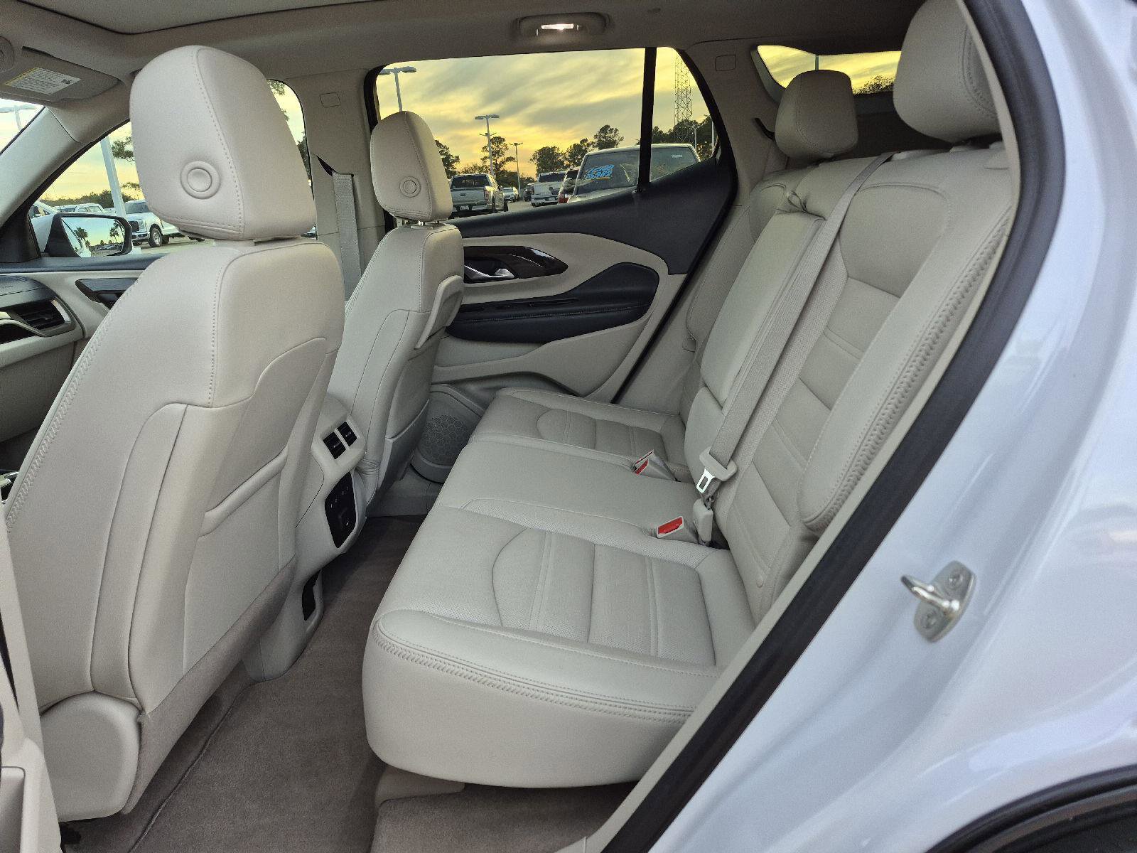 Used 2024 GMC Terrain Denali w/ Denali Premium Package image 20