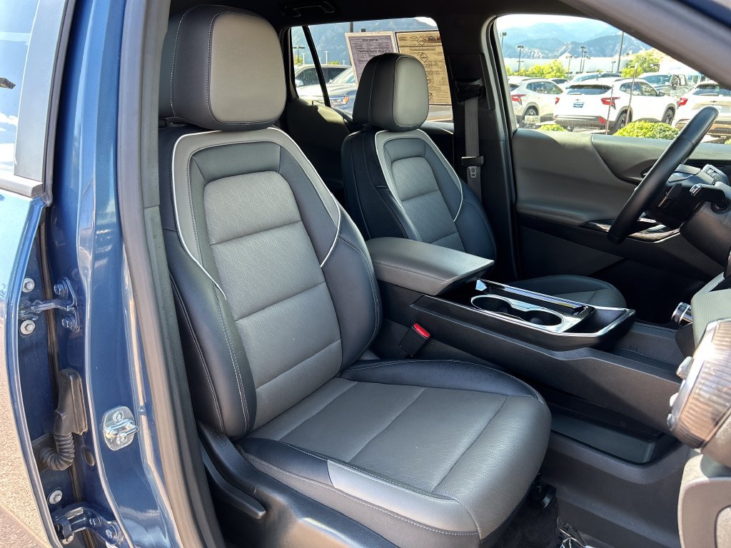 Used 2025 Chevrolet Equinox LT w/ Convenience Package II AWD/4WD image 17