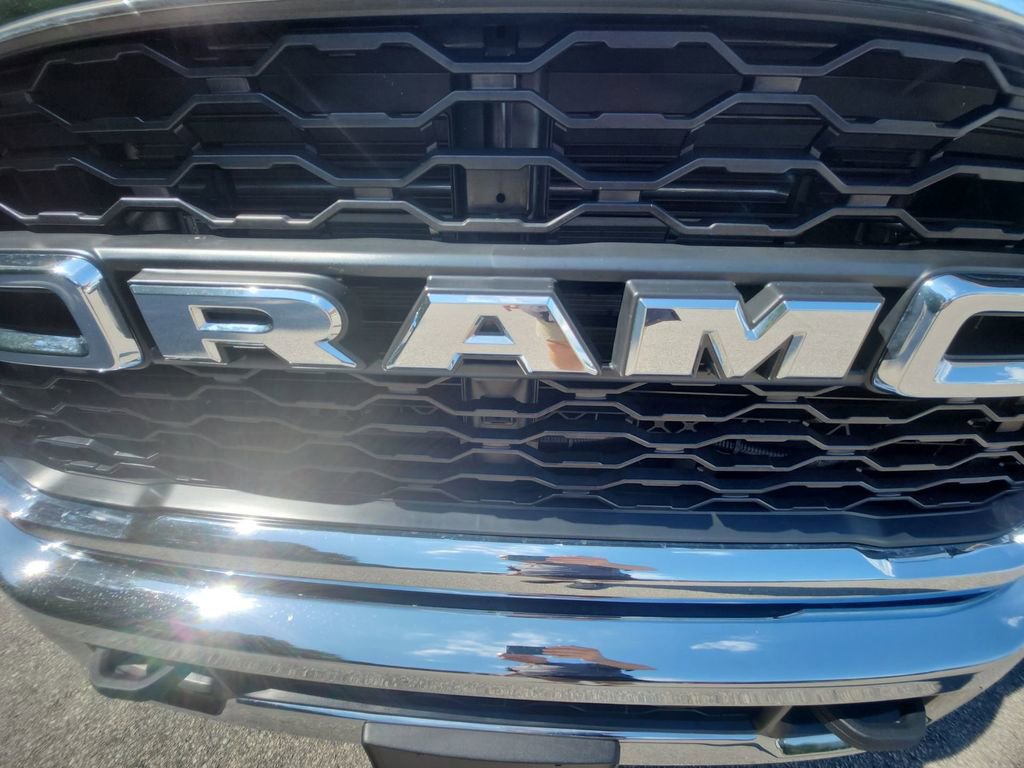 Used 2024 RAM 3500 Tradesman w/ Chrome Appearance Group image 34