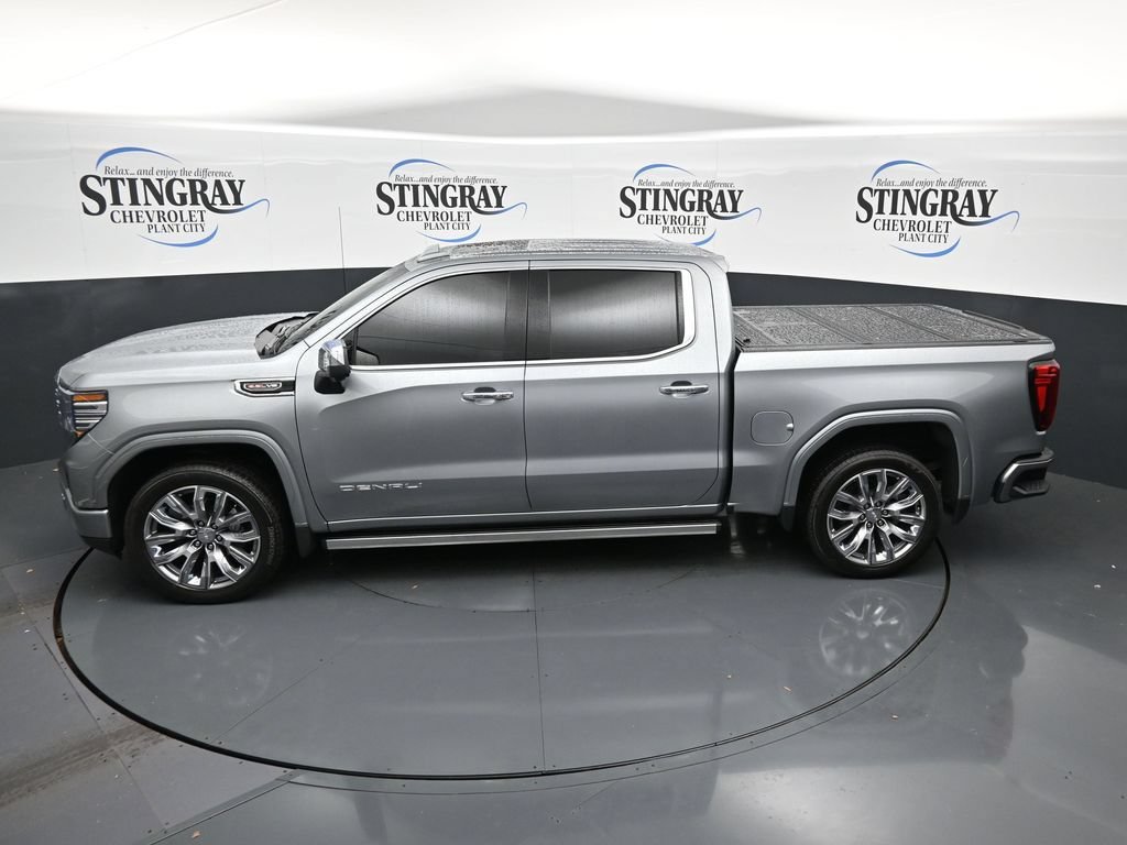 Used 2025 GMC Sierra 1500 Denali w/ Denali Reserve Package AWD/4WD image 21
