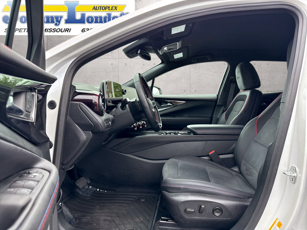 Used 2025 Chevrolet Blazer EV RS AWD/4WD image 10