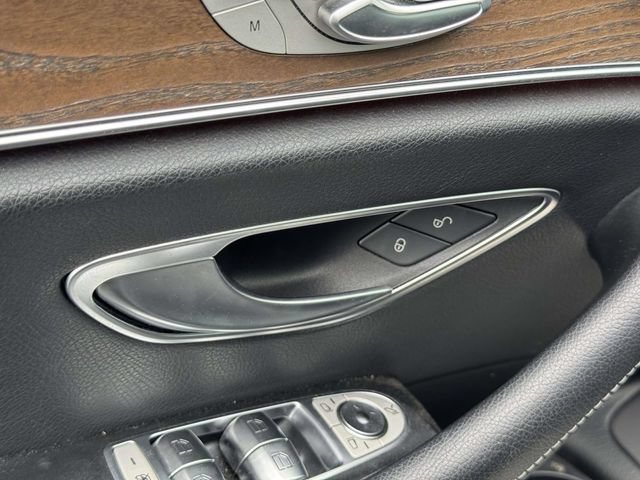 Used 2022 Mercedes-Benz E 350 Sedan image 23
