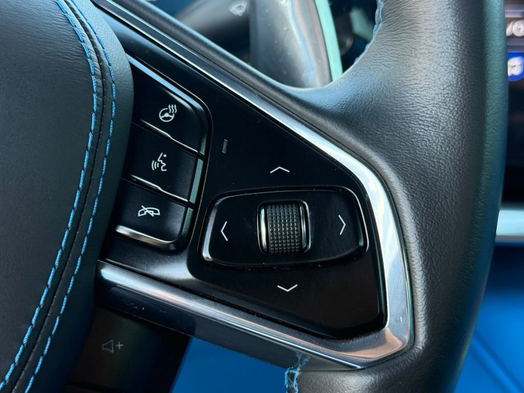 Used 2022 Chevrolet Corvette Stingray Premium Conv w/ Z51 Performance Package image 27