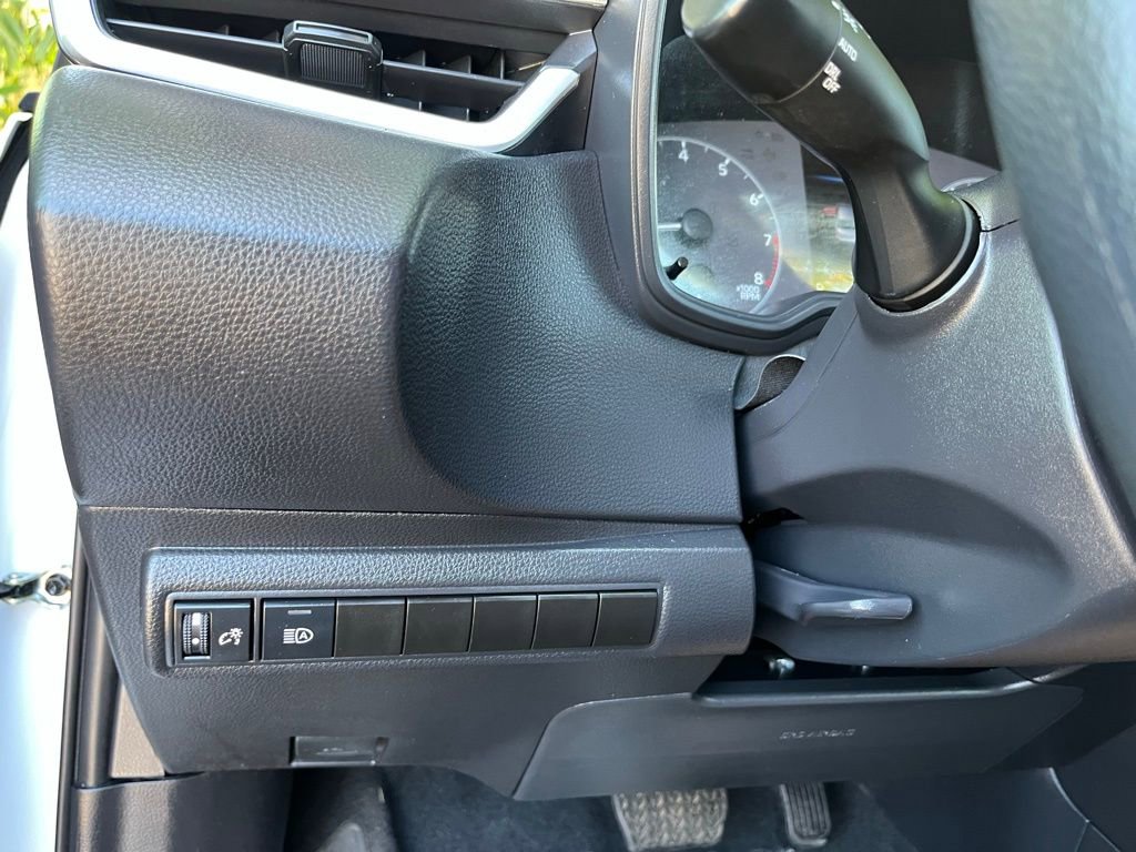 Used 2025 Toyota Corolla LE image 25
