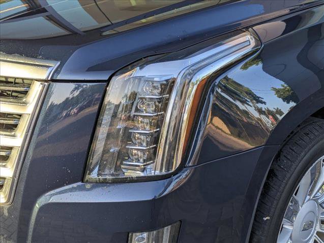 Used 2019 Cadillac Escalade Platinum AWD/4WD image 7