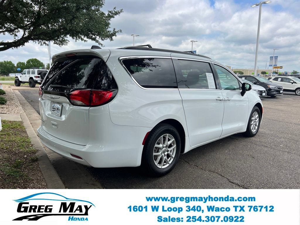 Used 2021 Chrysler Voyager Lxi FWD image 6