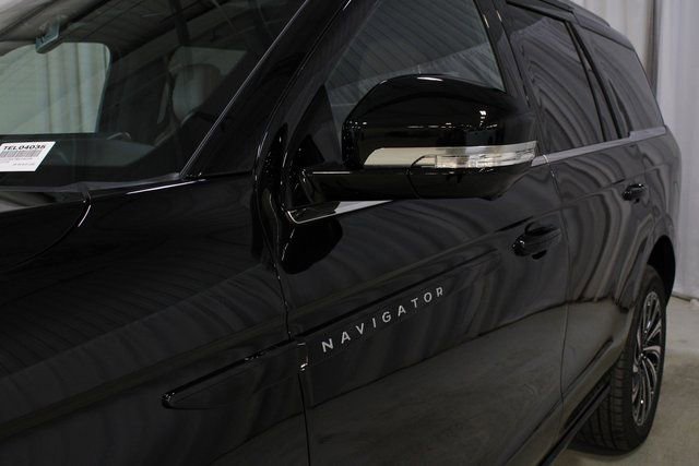 New 2026 Lincoln Navigator Black Label image 63