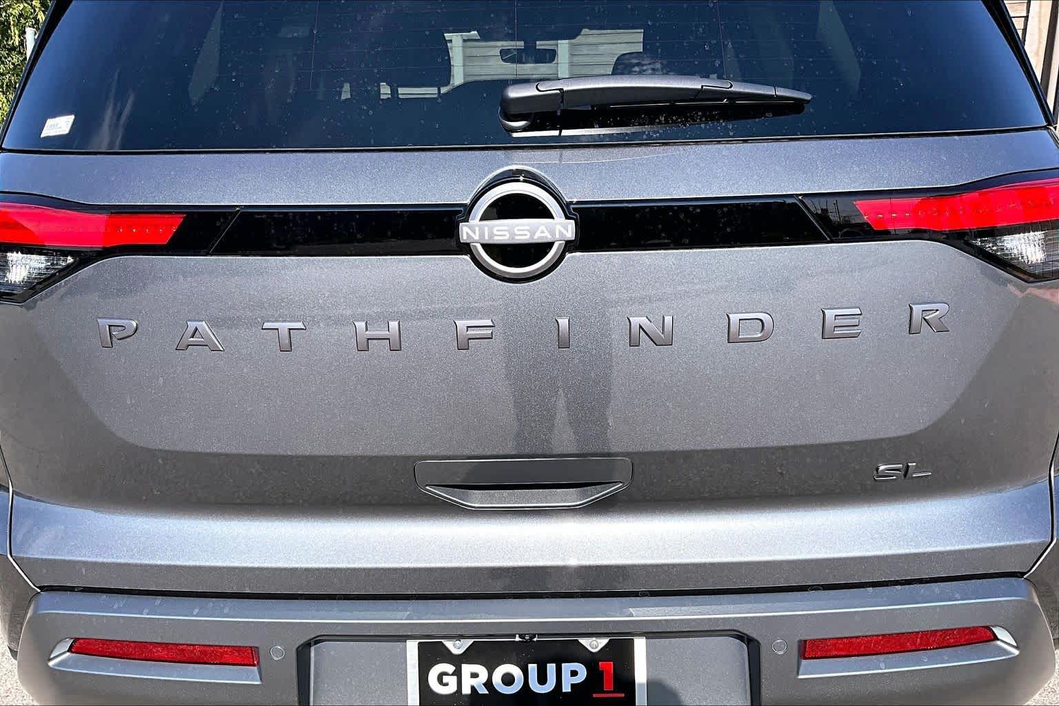 New 2026 Nissan Pathfinder SL FWD image 8