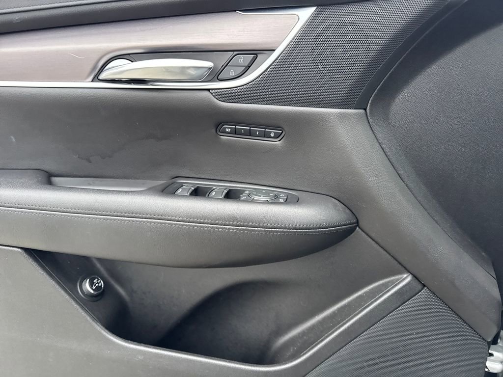 Used 2019 Cadillac XT5 Premium Luxury image 23