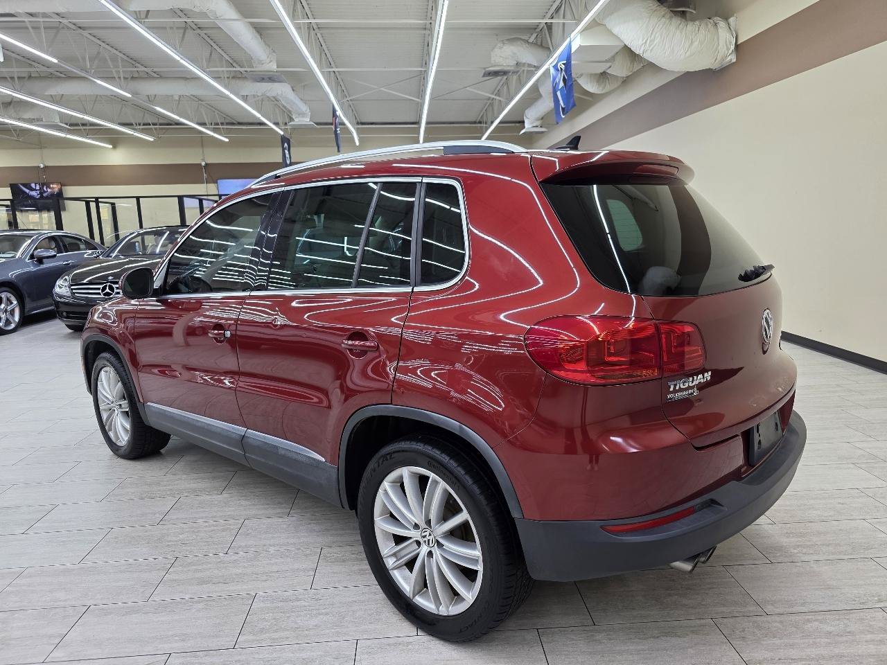 Used 2014 Volkswagen Tiguan SEL FWD image 8