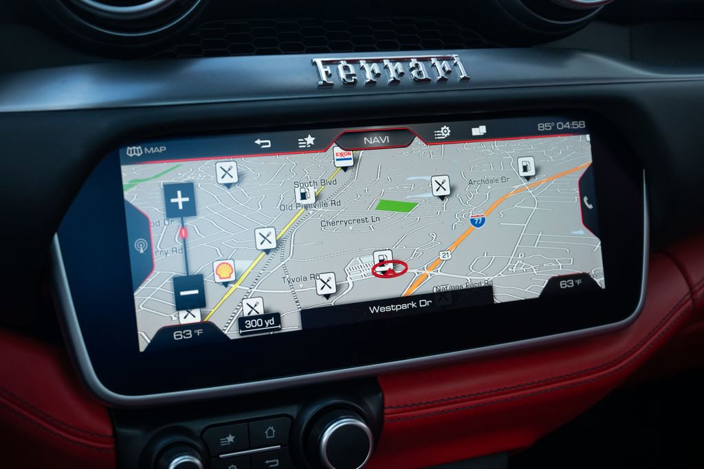 Used 2019 Ferrari Portofino image 46