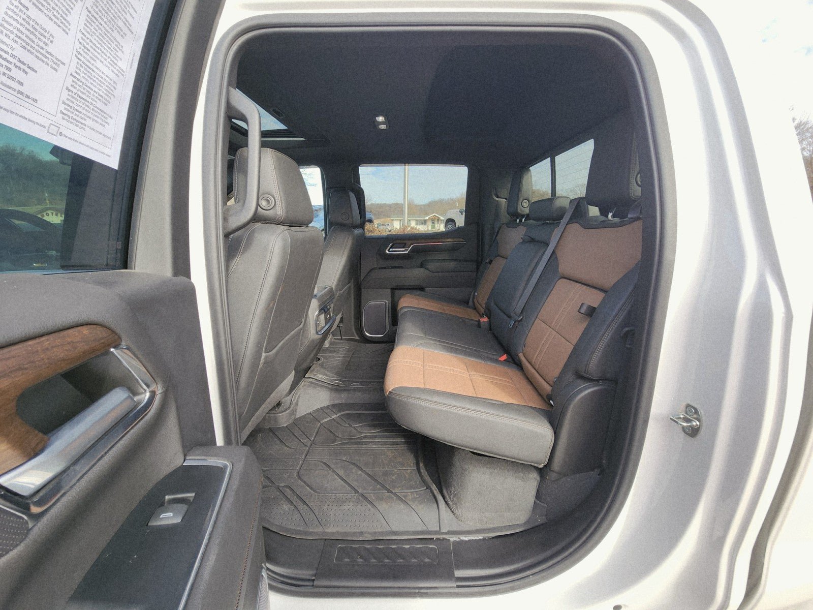 Used 2023 Chevrolet Silverado 1500 High Country w/ High Country Premium Package AWD/4WD image 22