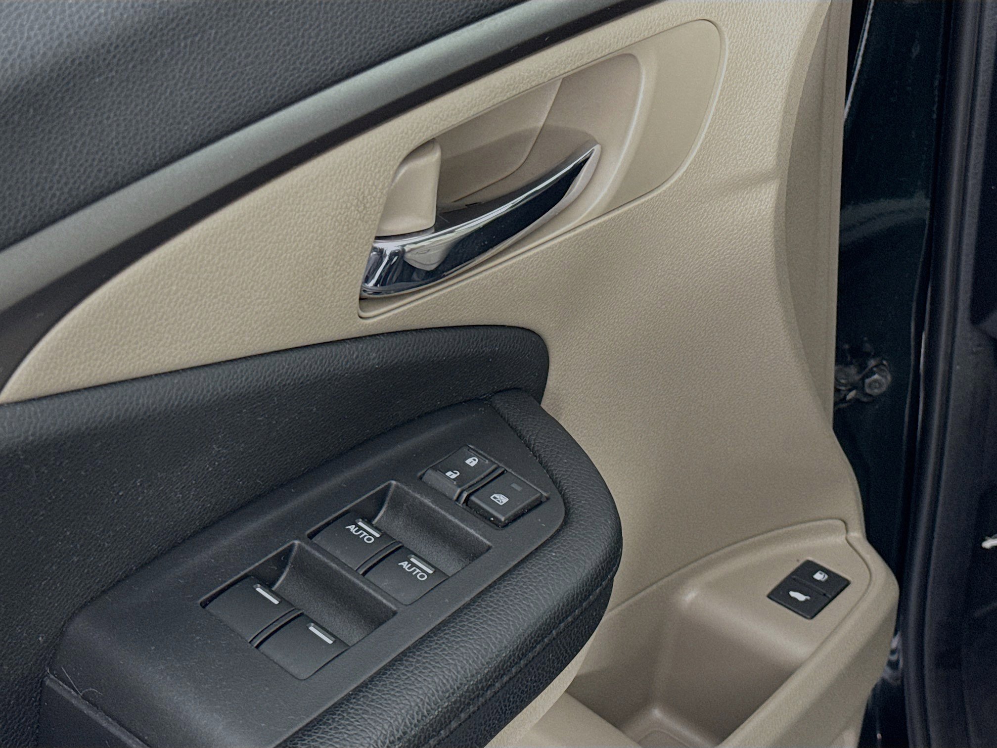 Certified 2017 Honda Pilot EX-L image 17