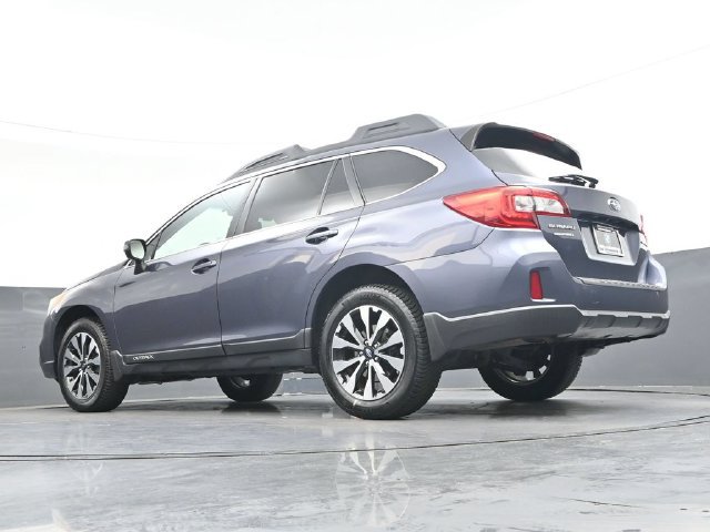 Used 2016 Subaru Outback 2.5i Limited AWD/4WD image 34