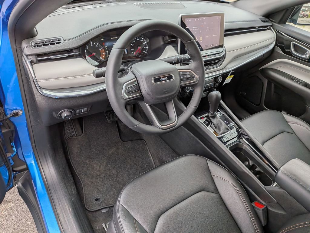 Used 2024 Jeep Compass Limited w/ Sun and Sound Group image 14