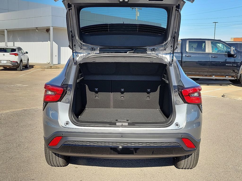 New 2026 Chevrolet Trax RS w/ Driver Confidence Package image 8