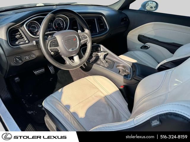 Used 2016 Dodge Challenger R/T Scat Pack w/ Leather Interior Group image 12