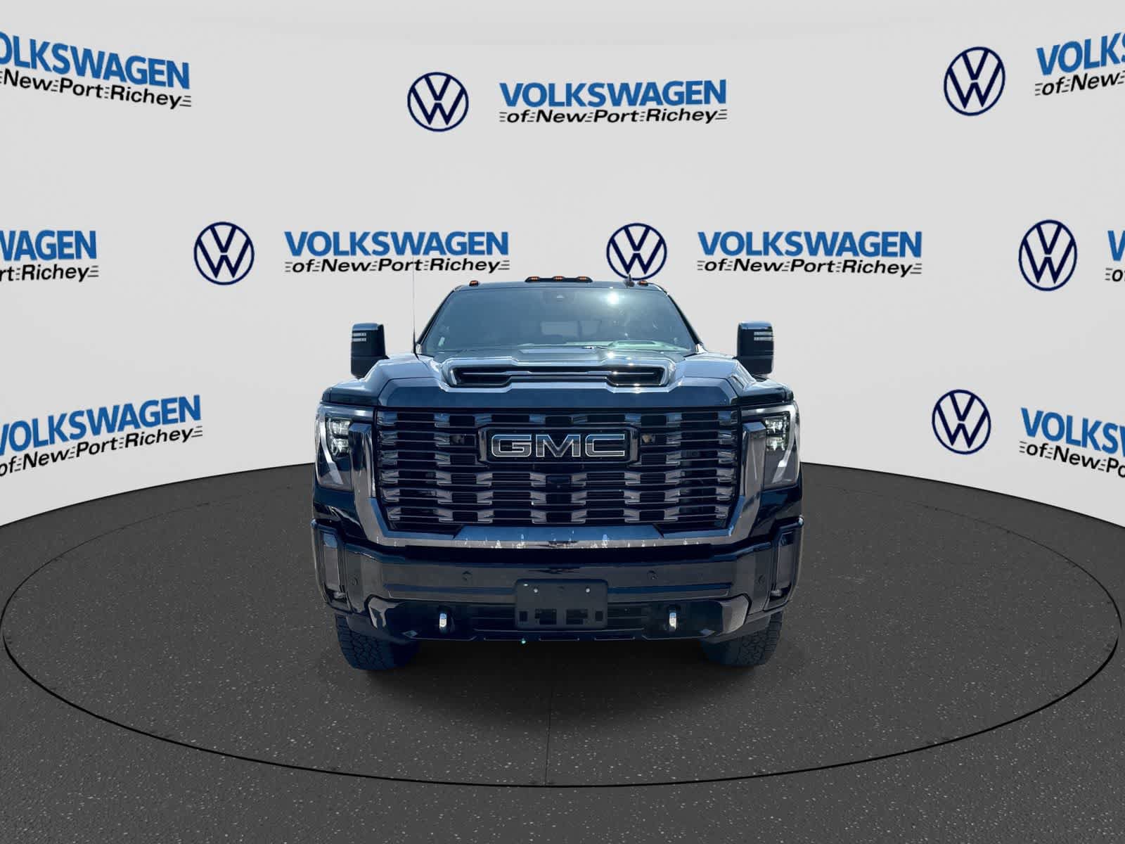 Used 2024 GMC Sierra 3500 Denali Ultimate AWD/4WD image 17
