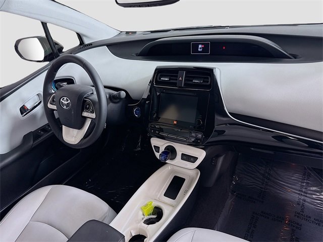 Certified 2016 Toyota Prius Four image 28