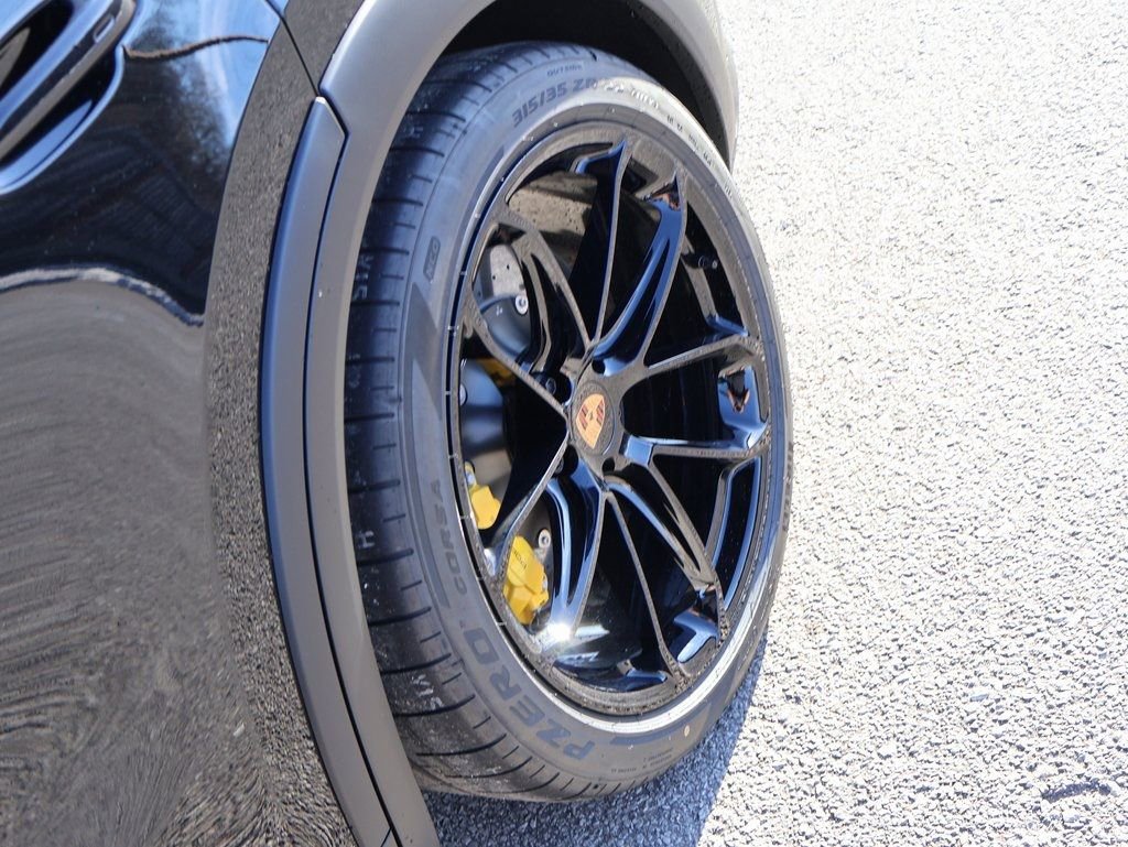 New 2026 Porsche Cayenne Turbo GT image 40