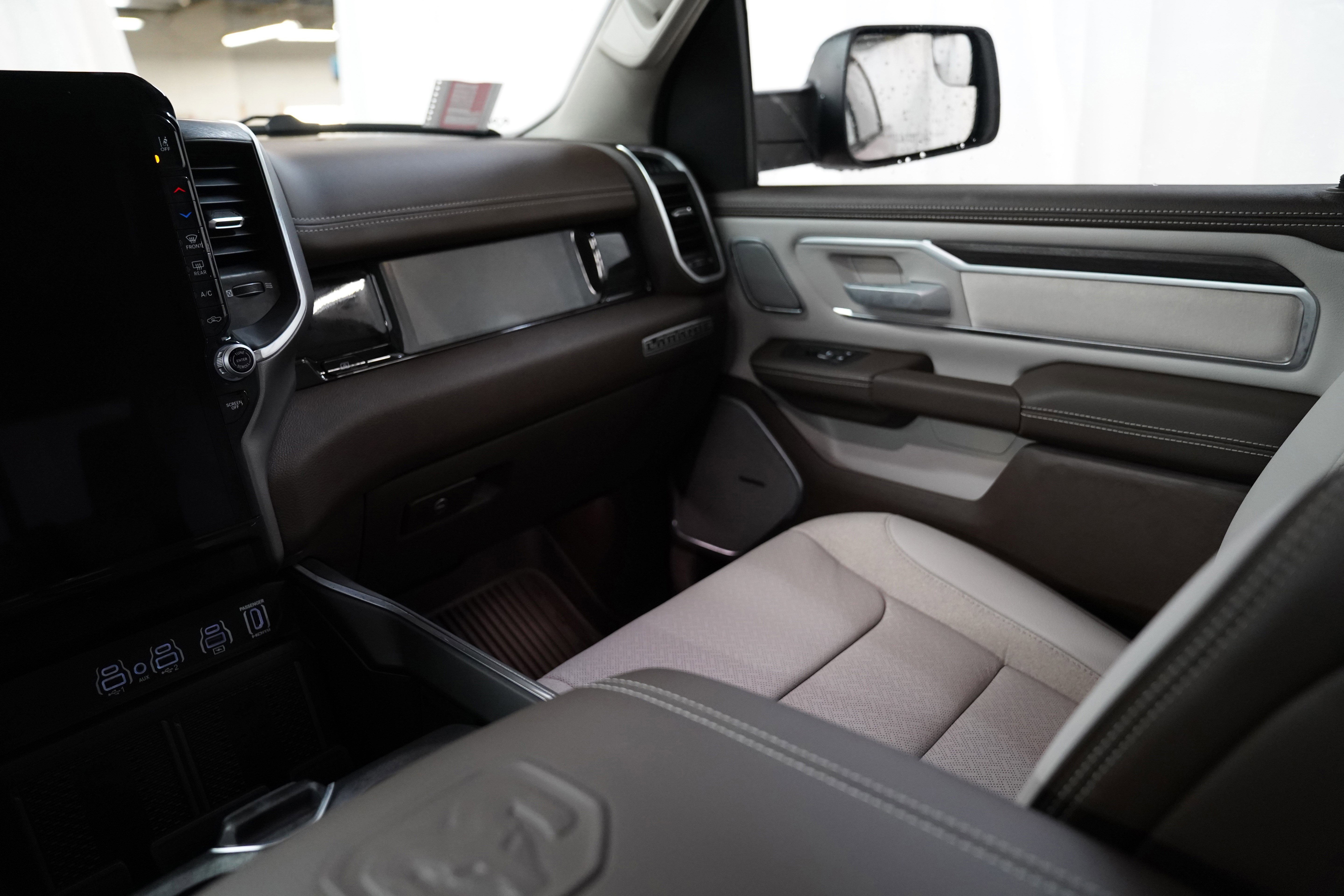 New 2026 RAM 1500 Laramie AWD/4WD image 15