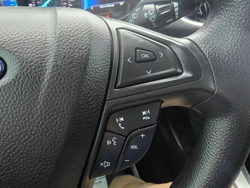 Used 2024 Ford Edge SE w/ Black Appearance Package image 26