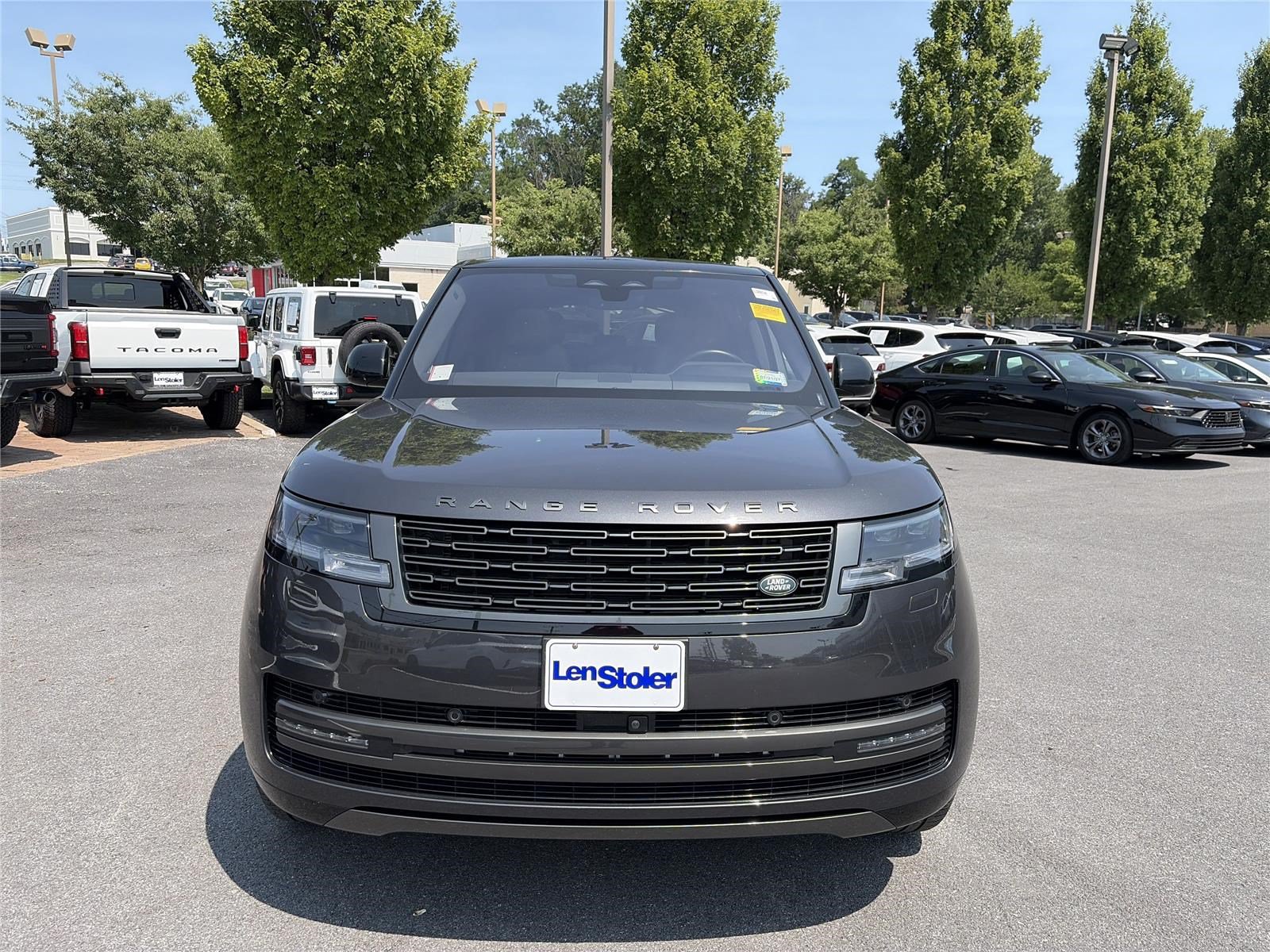 Used 2023 Land Rover Range Rover SE AWD/4WD image 8