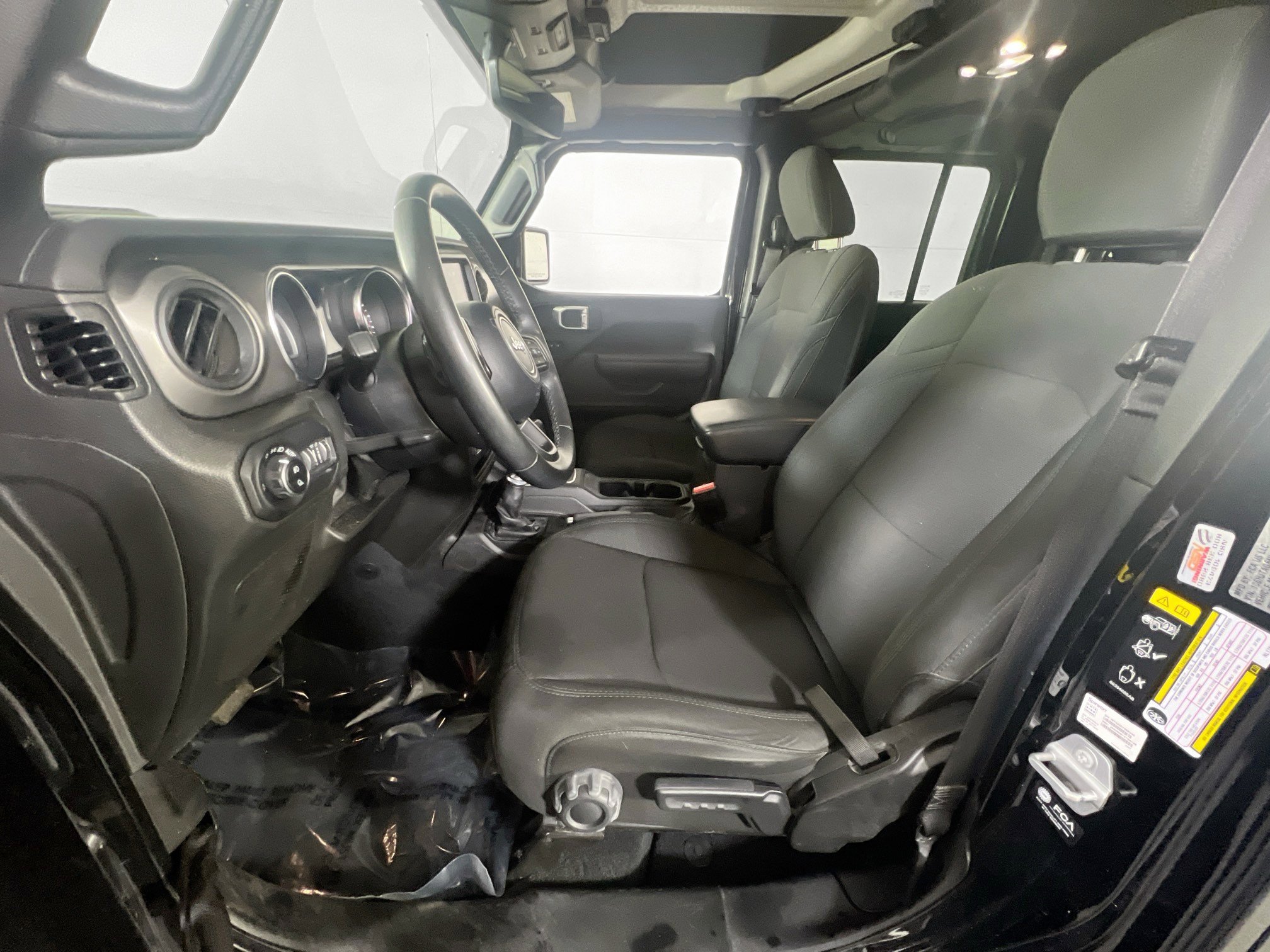 Used 2022 Jeep Gladiator Willys image 20