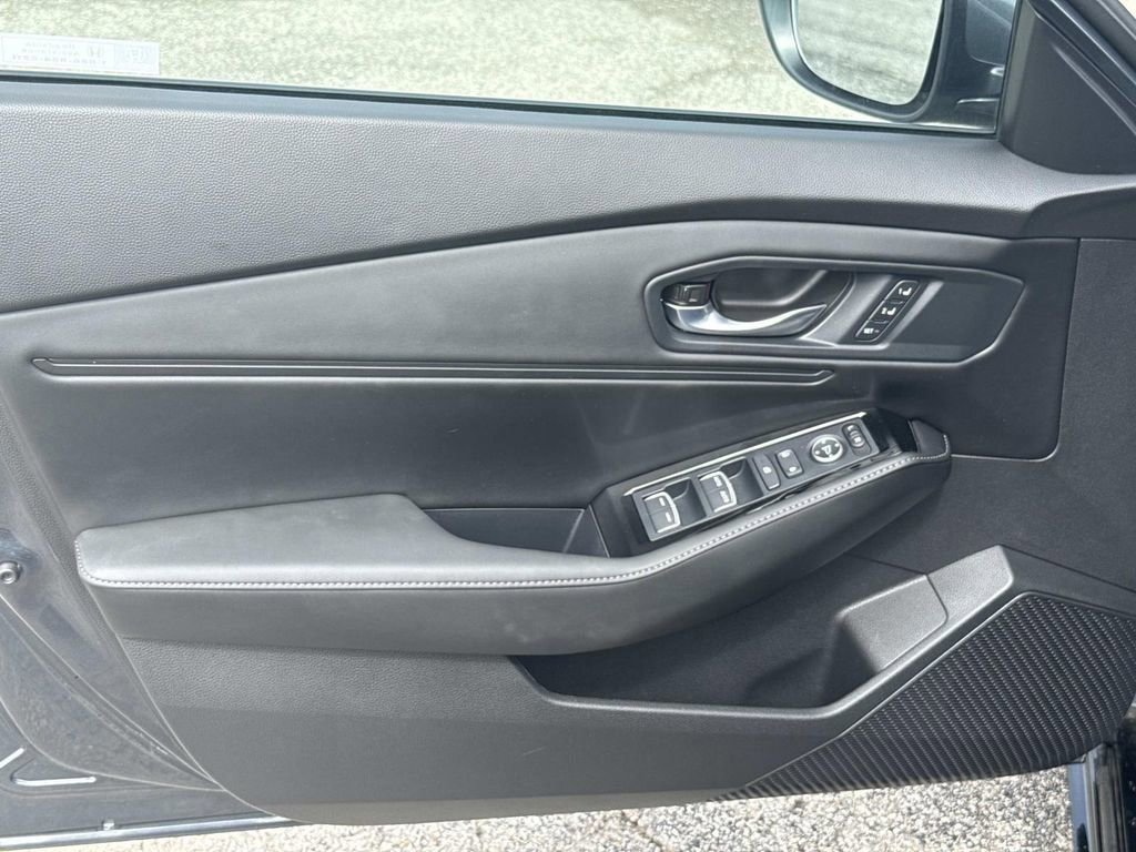 Used 2024 Honda Accord Touring image 7