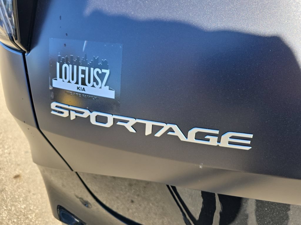 New 2026 Kia Sportage SX FWD image 17