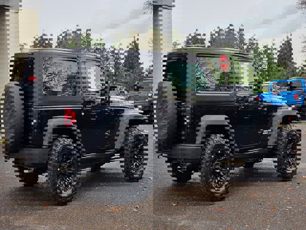 Used 2012 Jeep Wrangler Rubicon w/ Dual Top Group image 25